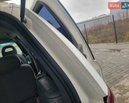 Белый Додж Рам Ван, объемом двигателя 2.5 л и пробегом 201 тыс. км за 4999 $, фото 46 на Automoto.ua