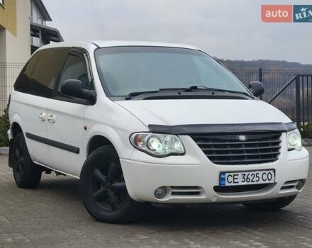 Белый Додж Рам Ван, объемом двигателя 2.5 л и пробегом 201 тыс. км за 4999 $, фото 7 на Automoto.ua