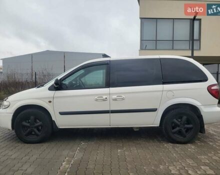 Белый Додж Рам Ван, объемом двигателя 2.5 л и пробегом 201 тыс. км за 4999 $, фото 23 на Automoto.ua