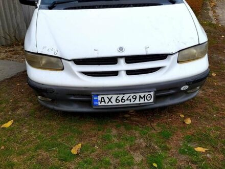 Білий Додж Ram Van, об'ємом двигуна 2.5 л та пробігом 460 тис. км за 3800 $, фото 1 на Automoto.ua
