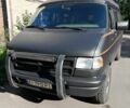 Черный Додж Рам Ван, объемом двигателя 5.2 л и пробегом 460 тыс. км за 7500 $, фото 1 на Automoto.ua