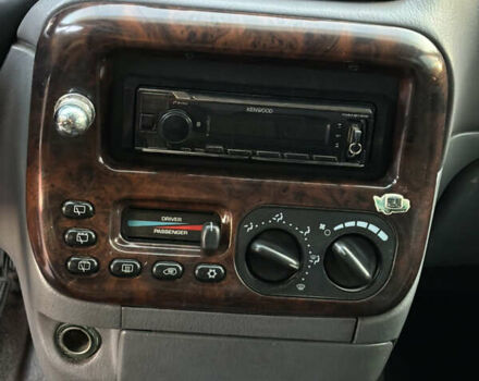 Черный Додж Рам Ван, объемом двигателя 2.5 л и пробегом 500 тыс. км за 3300 $, фото 11 на Automoto.ua