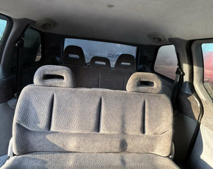 Черный Додж Рам Ван, объемом двигателя 2.5 л и пробегом 500 тыс. км за 3300 $, фото 14 на Automoto.ua