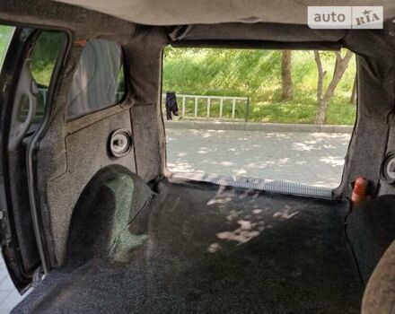 Чорний Додж Ram Van, об'ємом двигуна 2.5 л та пробігом 348 тис. км за 4500 $, фото 9 на Automoto.ua
