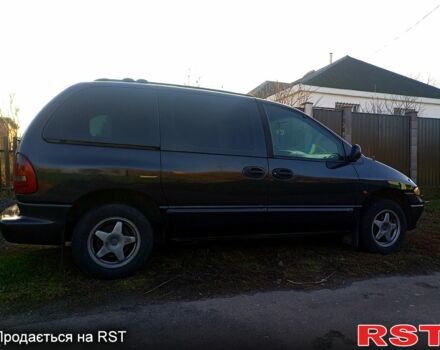 Чорний Додж Ram Van, об'ємом двигуна 2.5 л та пробігом 490 тис. км за 3600 $, фото 11 на Automoto.ua