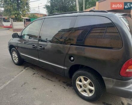 Чорний Додж Ram Van, об'ємом двигуна 2.5 л та пробігом 475 тис. км за 2450 $, фото 6 на Automoto.ua