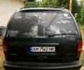 Черный Додж Рам Ван, объемом двигателя 2.5 л и пробегом 400 тыс. км за 3500 $, фото 4 на Automoto.ua