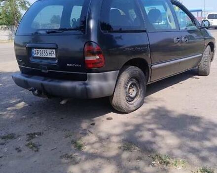 Чорний Додж Ram Van, об'ємом двигуна 2.5 л та пробігом 350 тис. км за 2800 $, фото 4 на Automoto.ua
