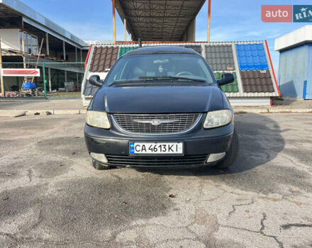 Черный Додж Рам Ван, объемом двигателя 2.5 л и пробегом 200 тыс. км за 2999 $, фото 5 на Automoto.ua