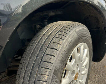 Черный Додж Рам Ван, объемом двигателя 2.5 л и пробегом 200 тыс. км за 2999 $, фото 18 на Automoto.ua