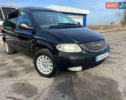 Черный Додж Рам Ван, объемом двигателя 2.5 л и пробегом 200 тыс. км за 2999 $, фото 24 на Automoto.ua