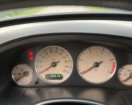 Черный Додж Рам Ван, объемом двигателя 2.5 л и пробегом 290 тыс. км за 4800 $, фото 9 на Automoto.ua