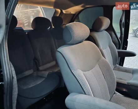 Чорний Додж Ram Van, об'ємом двигуна 2.5 л та пробігом 280 тис. км за 3999 $, фото 21 на Automoto.ua