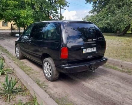 Чорний Додж Ram Van, об'ємом двигуна 2.5 л та пробігом 300 тис. км за 2750 $, фото 1 на Automoto.ua