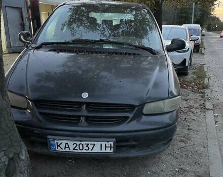 Чорний Додж Ram Van, об'ємом двигуна 2.5 л та пробігом 355 тис. км за 3200 $, фото 1 на Automoto.ua