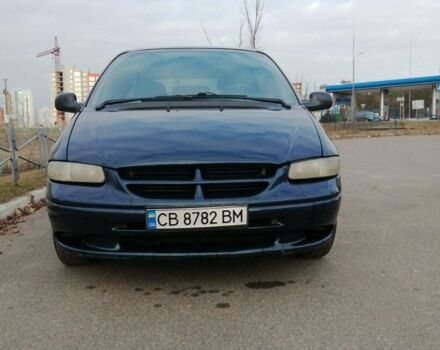 Черный Додж Рам Ван, объемом двигателя 2.5 л и пробегом 419 тыс. км за 2500 $, фото 1 на Automoto.ua