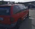 Красный Додж Рам Ван, объемом двигателя 2.5 л и пробегом 380 тыс. км за 3800 $, фото 1 на Automoto.ua