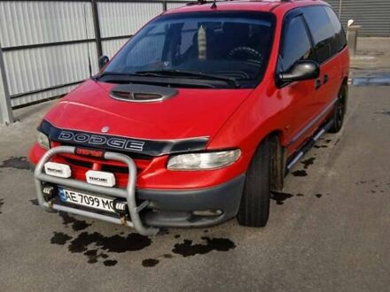 Червоний Додж Ram Van, об'ємом двигуна 2.5 л та пробігом 380 тис. км за 3800 $, фото 1 на Automoto.ua