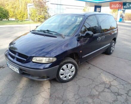 Додж Рам Ван, объемом двигателя 2.5 л и пробегом 300 тыс. км за 3700 $, фото 1 на Automoto.ua
