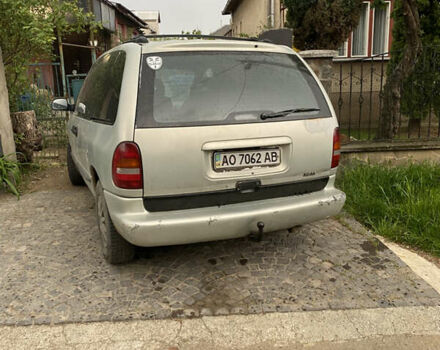 Серый Додж Рам Ван, объемом двигателя 0 л и пробегом 333 тыс. км за 1750 $, фото 2 на Automoto.ua