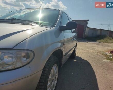 Додж Рам Ван 2003 в Старом Самборе на Automoto.ua Серый Додж Рам Ван, объемом двигателя 2.5 л и пробегом 409 тыс. км за 3500 $, фото 7 на Automoto.ua