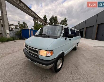 Синий Додж Рам Ван, объемом двигателя 5.9 л и пробегом 650 тыс. км за 4400 $, фото 4 на Automoto.ua