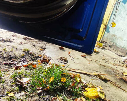 Синій Додж Ram Van, об'ємом двигуна 2.5 л та пробігом 319 тис. км за 3000 $, фото 12 на Automoto.ua