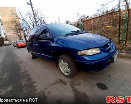 Синій Додж Ram Van, об'ємом двигуна 2.5 л та пробігом 215 тис. км за 3000 $, фото 1 на Automoto.ua