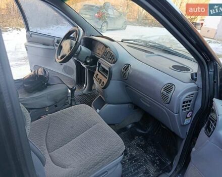 Синій Додж Ram Van, об'ємом двигуна 2.5 л та пробігом 80 тис. км за 3200 $, фото 2 на Automoto.ua