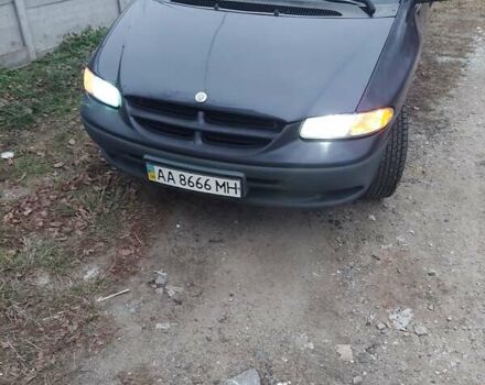 Синій Додж Ram Van, об'ємом двигуна 2.4 л та пробігом 377 тис. км за 2300 $, фото 1 на Automoto.ua