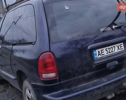 Синий Додж Рам Ван, объемом двигателя 2.5 л и пробегом 463 тыс. км за 2000 $, фото 1 на Automoto.ua