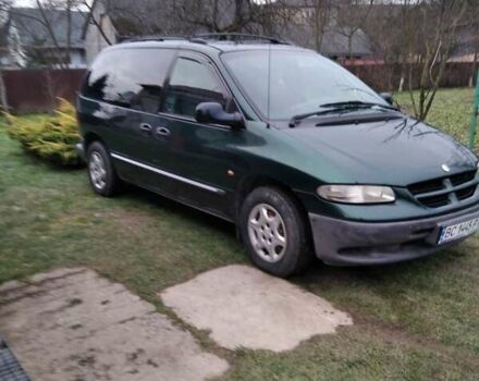 Зеленый Додж Рам Ван, объемом двигателя 2.5 л и пробегом 399 тыс. км за 2900 $, фото 18 на Automoto.ua