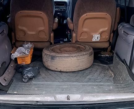 Зеленый Додж Рам Ван, объемом двигателя 2.5 л и пробегом 0 тыс. км за 3000 $, фото 2 на Automoto.ua