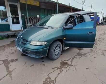 Зеленый Додж Рам Ван, объемом двигателя 2.5 л и пробегом 330 тыс. км за 1500 $, фото 6 на Automoto.ua
