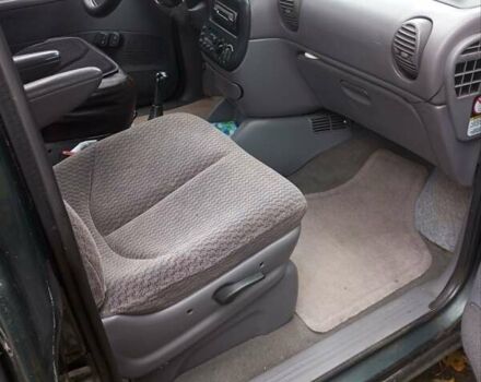 Додж Рам Ван 2000 в Чернигове на Automoto.ua Зеленый Додж Рам Ван, объемом двигателя 2.5 л и пробегом 360 тыс. км за 4500 $, фото 3 на Automoto.ua