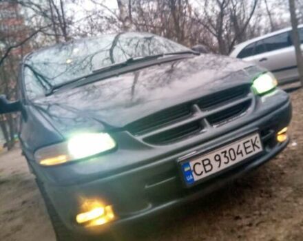 Зеленый Додж Рам Ван, объемом двигателя 2.5 л и пробегом 360 тыс. км за 3900 $, фото 2 на Automoto.ua