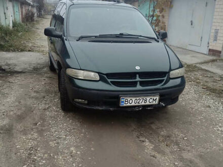 Зеленый Додж Рам Ван, объемом двигателя 2.5 л и пробегом 512 тыс. км за 2600 $, фото 1 на Automoto.ua