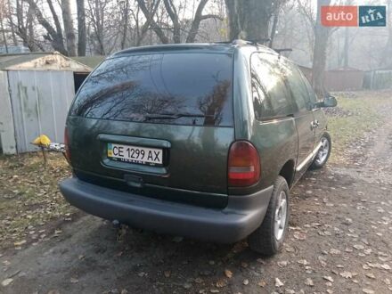 Додж Ram Van 2000 у Чернівцях на Automoto.ua Зелений Додж Ram Van, об'ємом двигуна 2.5 л та пробігом 440 тис. км за 3200 $, фото 1 на Automoto.ua