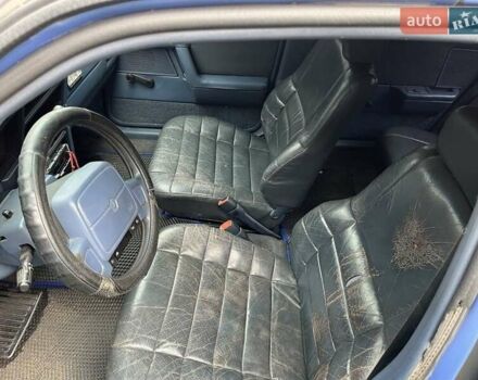 Синий Додж Спирит, объемом двигателя 2.5 л и пробегом 100 тыс. км за 2300 $, фото 4 на Automoto.ua