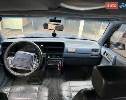 Синий Додж Спирит, объемом двигателя 2.5 л и пробегом 100 тыс. км за 2300 $, фото 5 на Automoto.ua