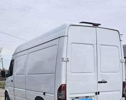 Белый Додж Спринтер, объемом двигателя 2.69 л и пробегом 600 тыс. км за 14000 $, фото 11 на Automoto.ua