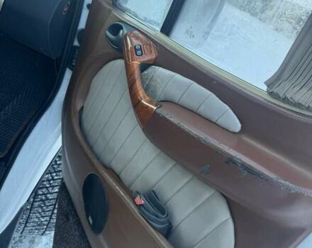 Белый Додж Спринтер, объемом двигателя 2.69 л и пробегом 300 тыс. км за 11500 $, фото 4 на Automoto.ua