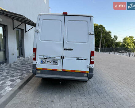 Додж Спринтер 2004 в Киеве на Automoto.ua Белый Додж Спринтер, объемом двигателя 2.69 л и пробегом 300 тыс. км за 7900 $, фото 5 на Automoto.ua