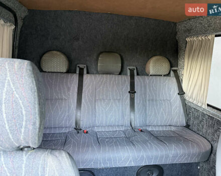 Додж Спринтер 2004 в Киеве на Automoto.ua Белый Додж Спринтер, объемом двигателя 2.69 л и пробегом 300 тыс. км за 7900 $, фото 8 на Automoto.ua