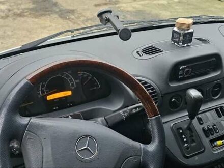 Белый Додж Спринтер, объемом двигателя 2.69 л и пробегом 600 тыс. км за 14000 $, фото 1 на Automoto.ua