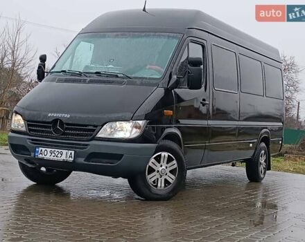 Черный Додж Спринтер, объемом двигателя 2.69 л и пробегом 800 тыс. км за 385000 $, фото 3 на Automoto.ua