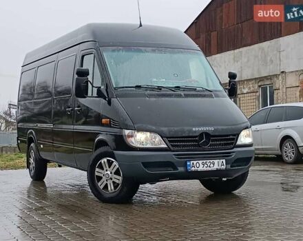 Черный Додж Спринтер, объемом двигателя 2.69 л и пробегом 800 тыс. км за 385000 $, фото 2 на Automoto.ua