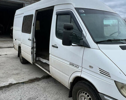 Білий Додж Sprinter груз., об'ємом двигуна 0 л та пробігом 518 тис. км за 8000 $, фото 3 на Automoto.ua