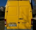 Желтый Додж Спринтер, объемом двигателя 2.69 л и пробегом 300 тыс. км за 9999 $, фото 2 на Automoto.ua