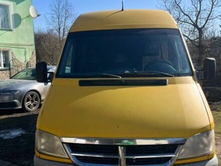 Жовтий Додж Спрінтер, об'ємом двигуна 2.69 л та пробігом 300 тис. км за 9999 $, фото 1 на Automoto.ua